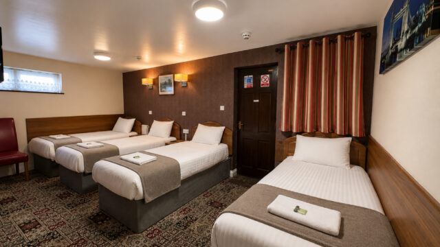 Quad room